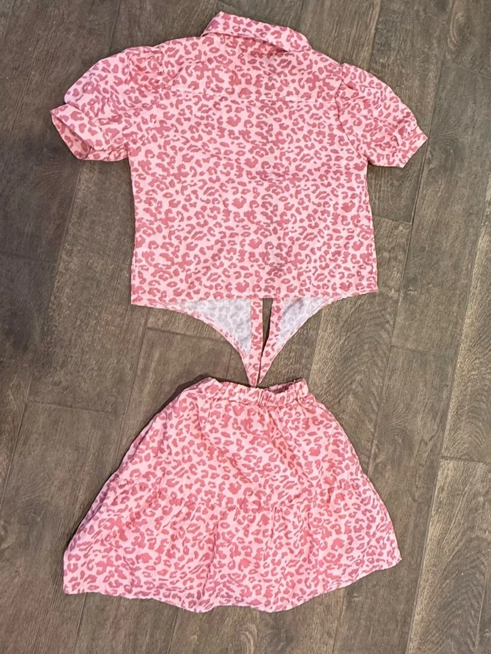 Lola and The Boys Pink Cheetah Skirt and Top Set in Size 8/9
